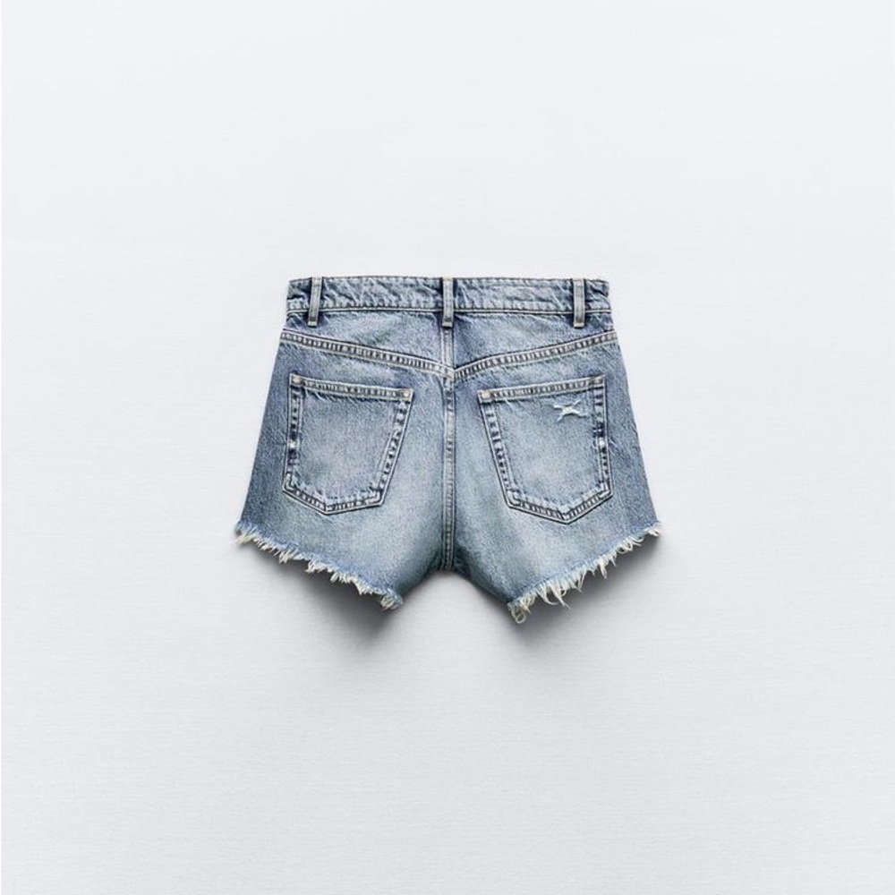 Zara High Waisted Denim Distressed Shorts - Picture 2 of 13